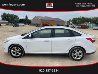Used 2013 Ford Focus SE w/ SE Winter Pkg image 1