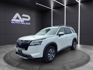 Used 2023 Nissan Pathfinder SL w/ Black Appearance Package image 1