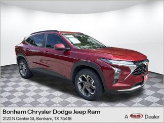 Used 2024 Chevrolet Trax LT w/ LT Convenience Package image 1