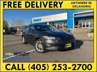 Used 2019 Ford Fusion SE image 1