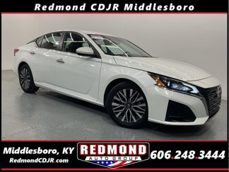 Used 2023 Nissan Altima 2.5 SV image 1