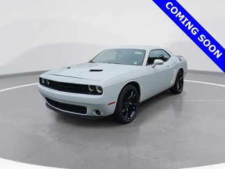 Used 2018 Dodge Challenger SXT w/ Blacktop Package image 1