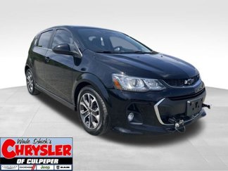 Used 2020 Chevrolet Sonic LT w/ Convenience Package image 1