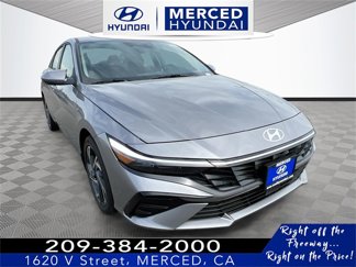 New 2025 Hyundai Elantra SEL image 1