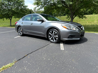 Used 2016 Nissan Altima 2.5 SR image 1