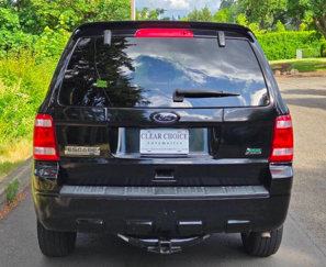 Used 2010 Ford Escape XLT image 1