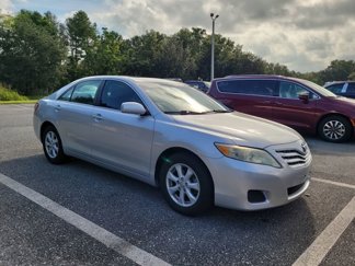 Used 2010 Toyota Camry LE image 1