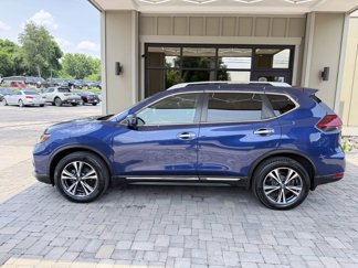 Used 2017 Nissan Rogue SL w/ SL Premium Package image 1