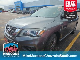 Used 2020 Nissan Pathfinder SV image 1