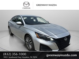 Used 2023 Nissan Altima 2.5 SV image 1