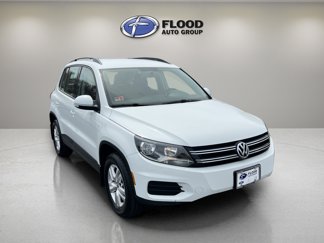 Used 2015 Volkswagen Tiguan S image 1