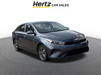 Used 2023 Kia Forte LXS image 1