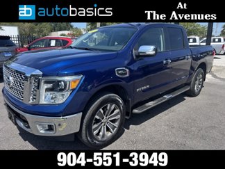 Used 2017 Nissan Titan SL image 1