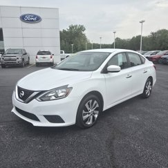 Used 2017 Nissan Sentra SV image 1