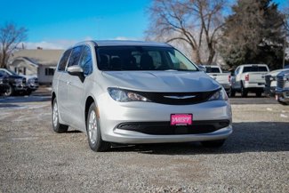 Used 2022 Chrysler Voyager LX image 1