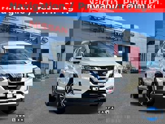 Used 2019 Nissan Rogue SV w/ Premium Package image 1