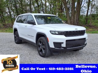 Used 2024 Jeep Grand Cherokee L Laredo image 1