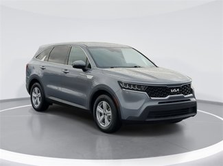 Used 2022 Kia Sorento LX image 1