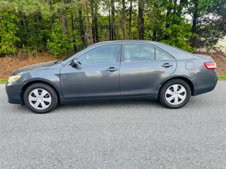 Used 2011 Toyota Camry image 1