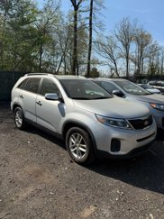 Used 2014 Kia Sorento LX image 1