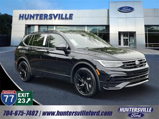 Used 2024 Volkswagen Tiguan SE R-Line image 1