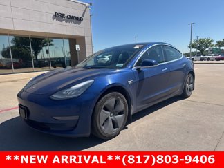 Used 2020 Tesla Model 3 Standard Range image 1