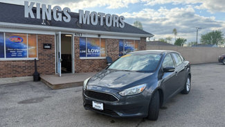 Used 2017 Ford Focus SE image 1