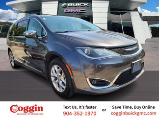 Used 2019 Chrysler Pacifica Limited image 1