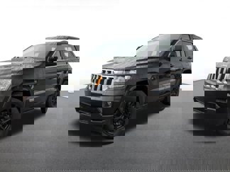 Used 2011 Jeep Grand Cherokee Laredo image 1