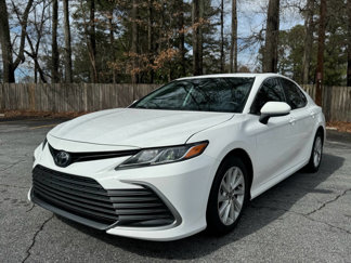 Used 2022 Toyota Camry LE image 1