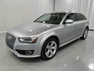 Used 2016 Audi A4 Premium Plus w/ Technology Package image 1