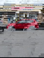 Used 2017 Nissan Rogue SV image 1