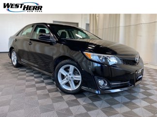 Used 2013 Toyota Camry SE image 1