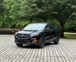 Used 2018 Ford Escape S image 1