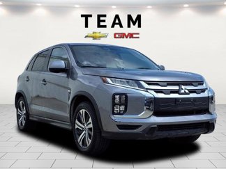 Used 2021 Mitsubishi Outlander Sport ES image 1