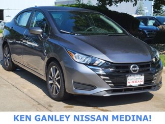 Used 2023 Nissan Versa SV image 1