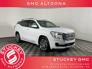 Used 2022 GMC Terrain Denali w/ Denali Premium Package image 1