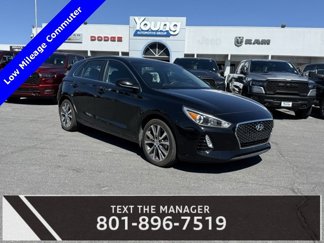 Used 2020 Hyundai Elantra GT image 1