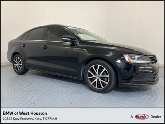 Used 2017 Volkswagen Jetta SE image 1