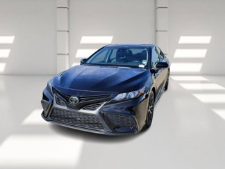 Used 2023 Toyota Camry SE image 1