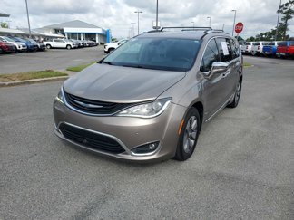 Used 2018 Chrysler Pacifica Limited w/ Advanced Safetytec Group image 1