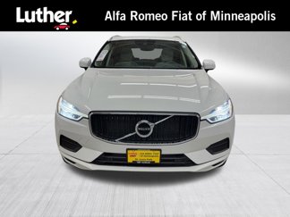 Used 2019 Volvo XC60 T6 Momentum w/ Premium Package image 1