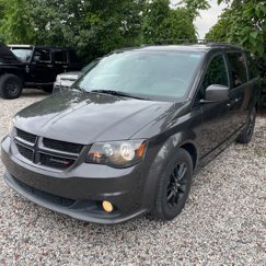Used 2019 Dodge Grand Caravan GT image 1