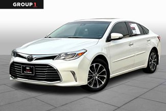Used 2017 Toyota Avalon XLE Premium image 1