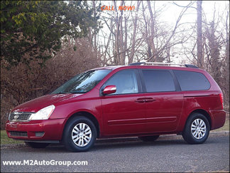 Used 2012 Kia Sedona LX image 1