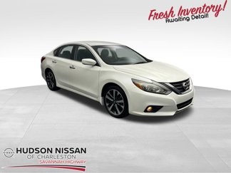 Used 2016 Nissan Altima 2.5 SR image 1