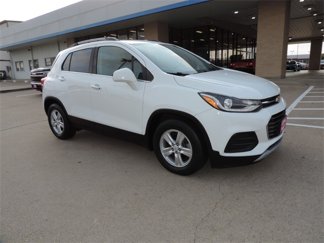 Used 2018 Chevrolet Trax LT w/ LT Convenience Package image 1