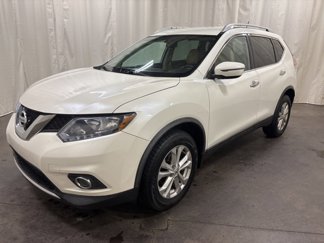 Used 2016 Nissan Rogue SV image 1