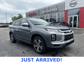 Used 2024 Mitsubishi Outlander Sport SE image 1
