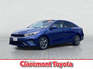 Used 2023 Kia Forte LXS image 1
